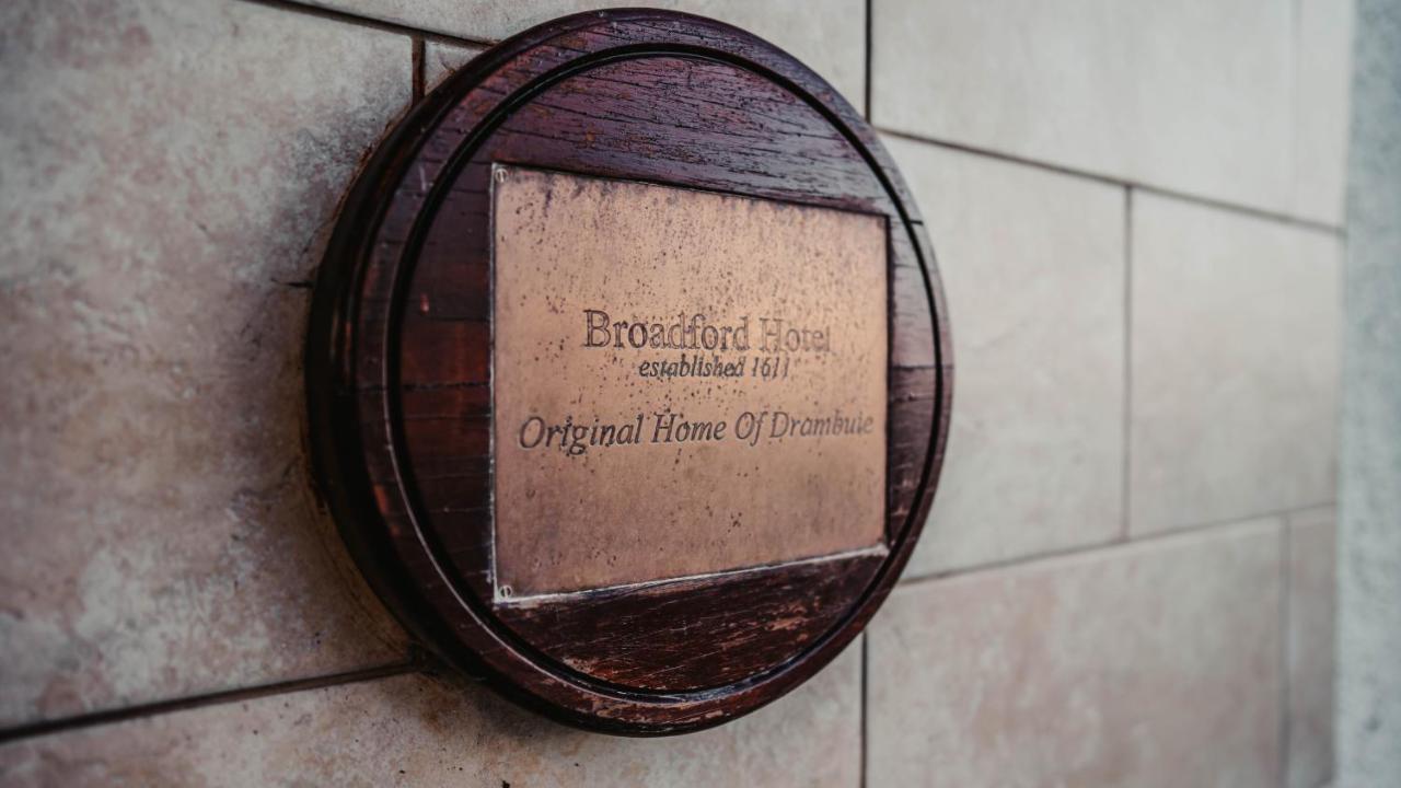 Broadford Hotel Exterior photo